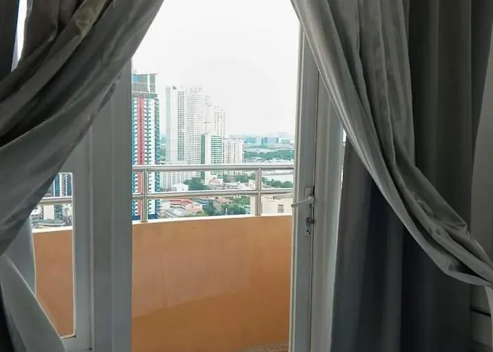 Bay View Birch Tower *
